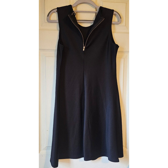 Nic and Nash Sz Med Classy Little Black Dress with elegant gold zipper in back - Picture 4 of 8